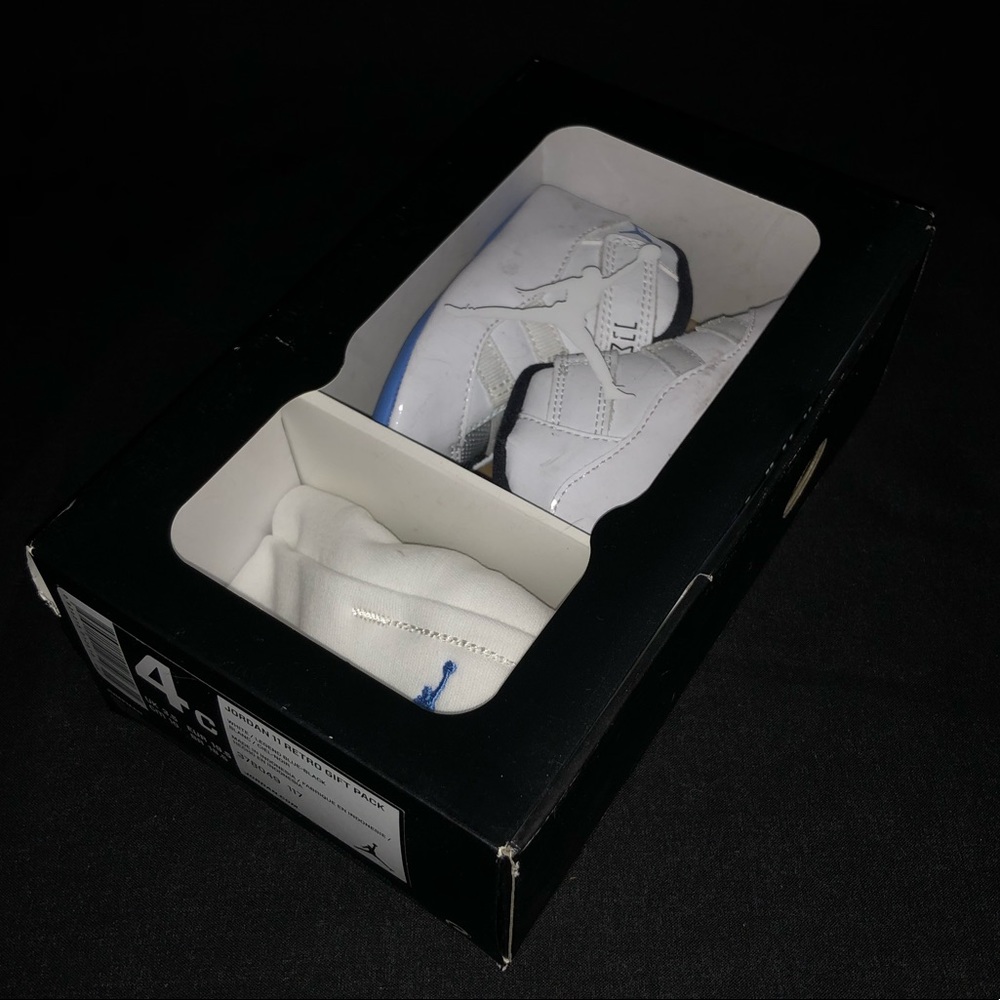Jordan 11 Retro Gift Pack